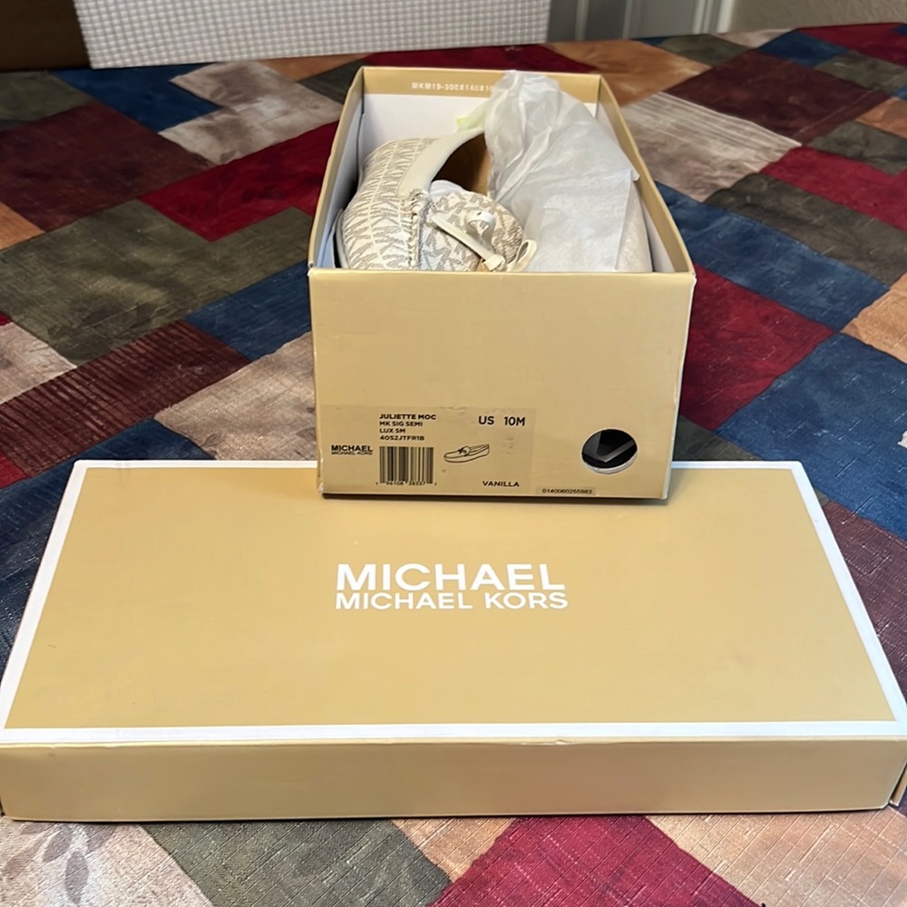 Michael Kors Juliette Logo Loafers